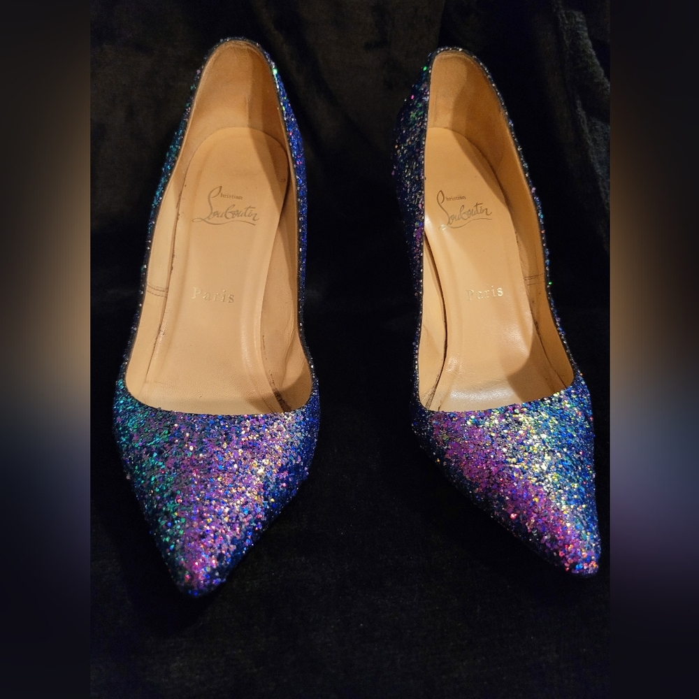 ***SOLD***Christian Louboutin 38.5